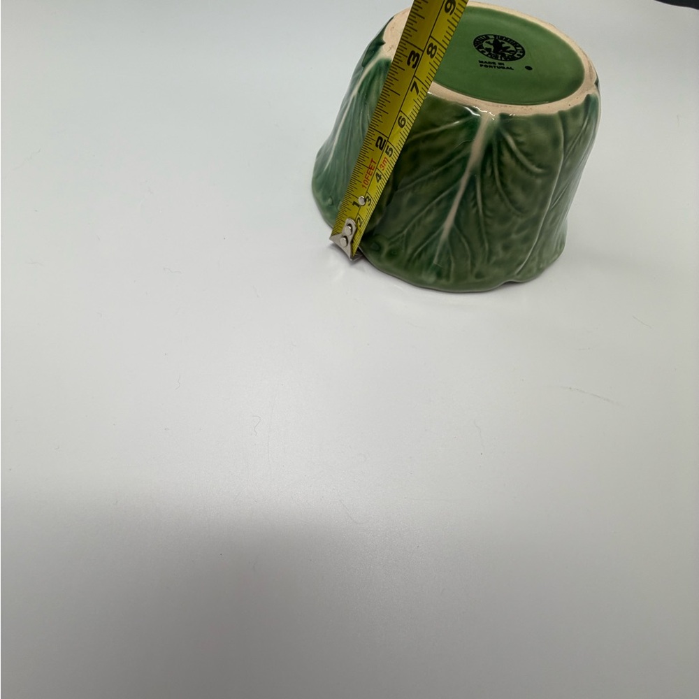 Green Leaf Ceramic Bowl with Matching Plate - Picture 6 of 7